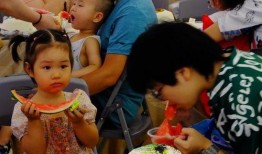 济南万达广场吃瓜事件视频