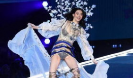 奚梦瑶摔跤吃瓜视频,时尚界的新话题