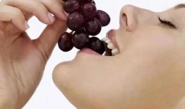 网红吃葡萄瓜视频在线观看,趣味视频引网友热议