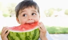 二逗吃瓜最新视频,揭秘娱乐圈最新热点，带你领略幕后真相！